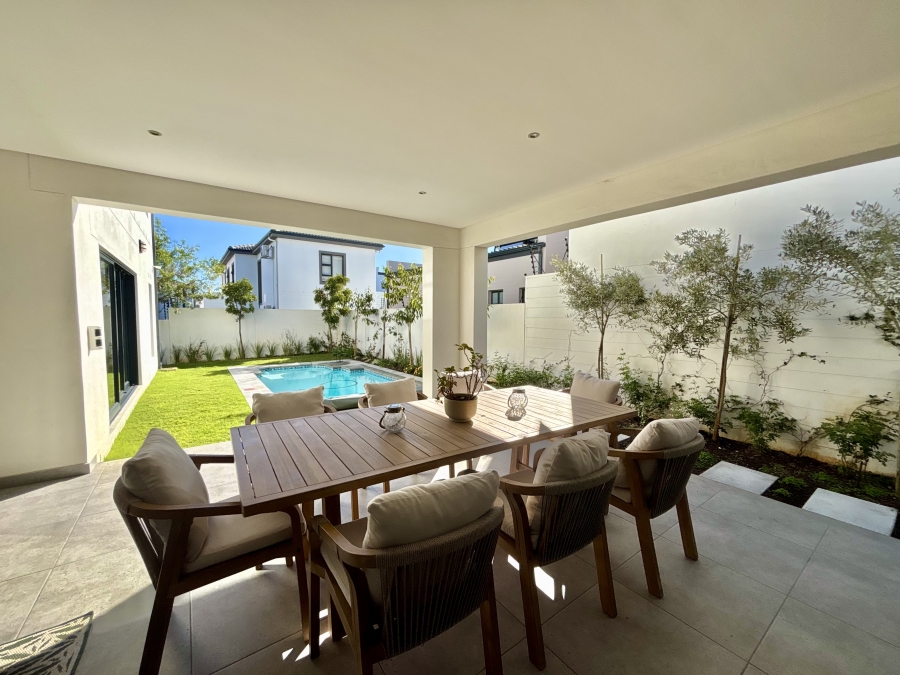 4 Bedroom Property for Sale in Sandown Western Cape
